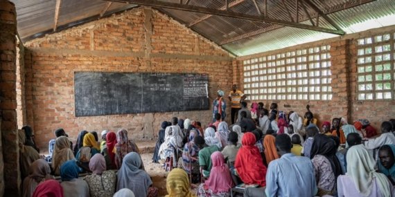 Sudanli-cocuklar-dunyanin-en-uzun-okul-kapanislarindan-birinde-yaklasik-500.jpg