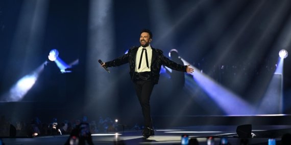 Tarkan-yaklasik-7-yil-sonra-biletleri-tukenen-konser-serisiyle-Istanbul.jpg
